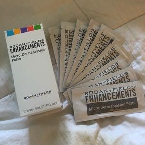 (19) Microdermabrasion Paste Packets